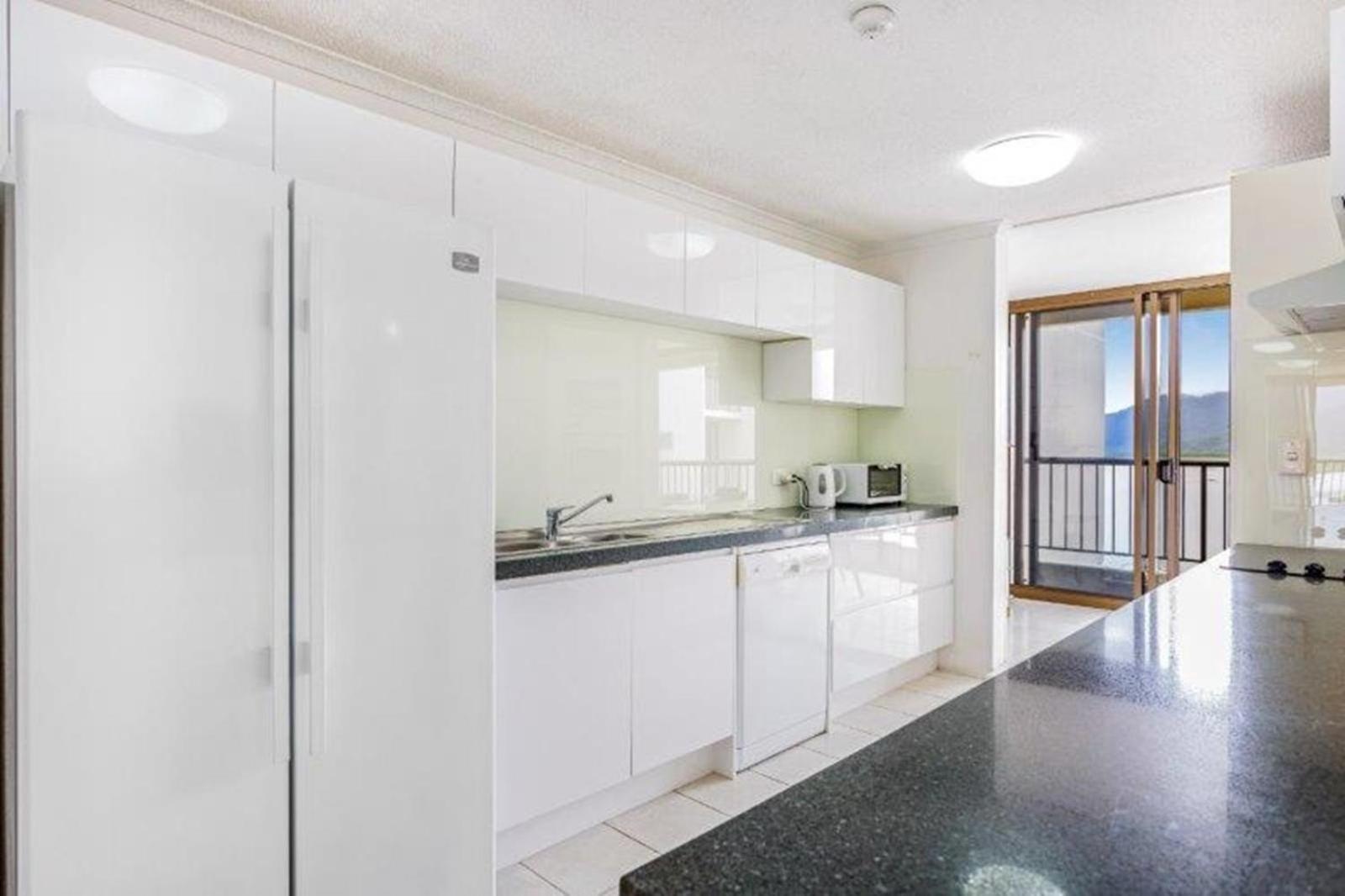 Cairns Ocean View Apartment In Aquarius エクステリア 写真
